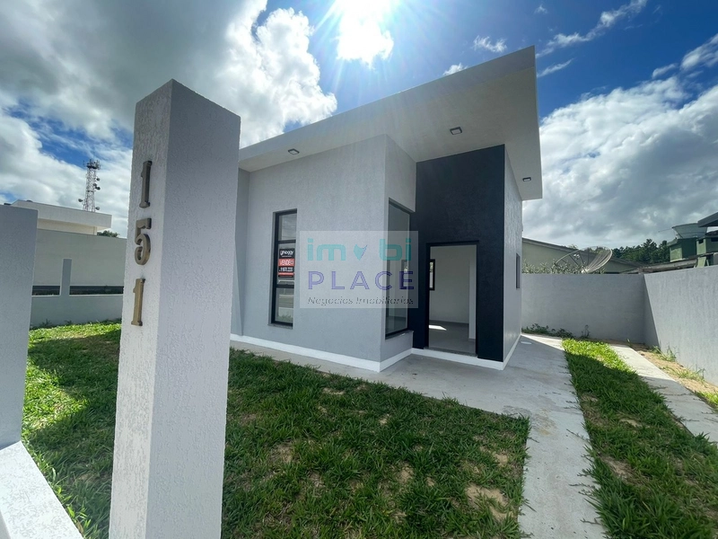 Casa à Venda no Bairro Emboaba – Próxima ao Grupo da Polícia: 3ª foto da galeria de imagens do imóvel