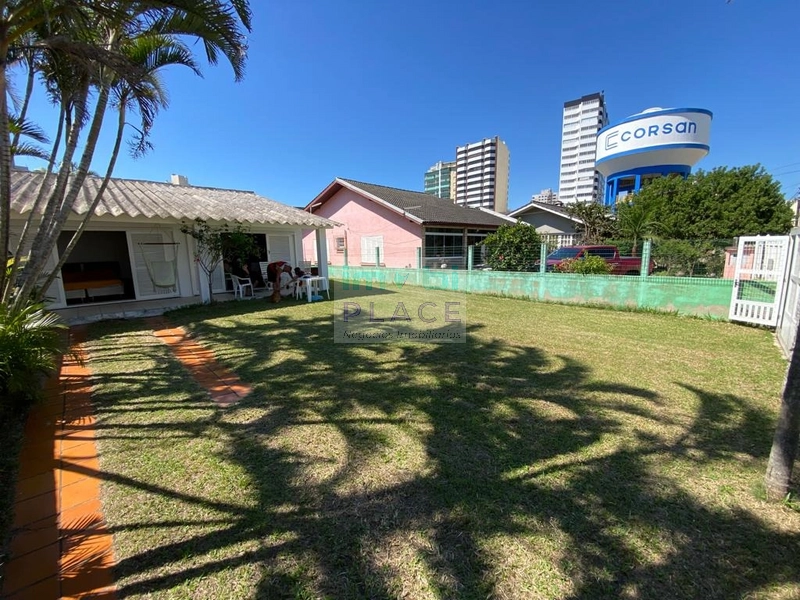 Residência com localização ímpar a passos do Super Mercado Bistek: 13ª foto da galeria de imagens do imóvel