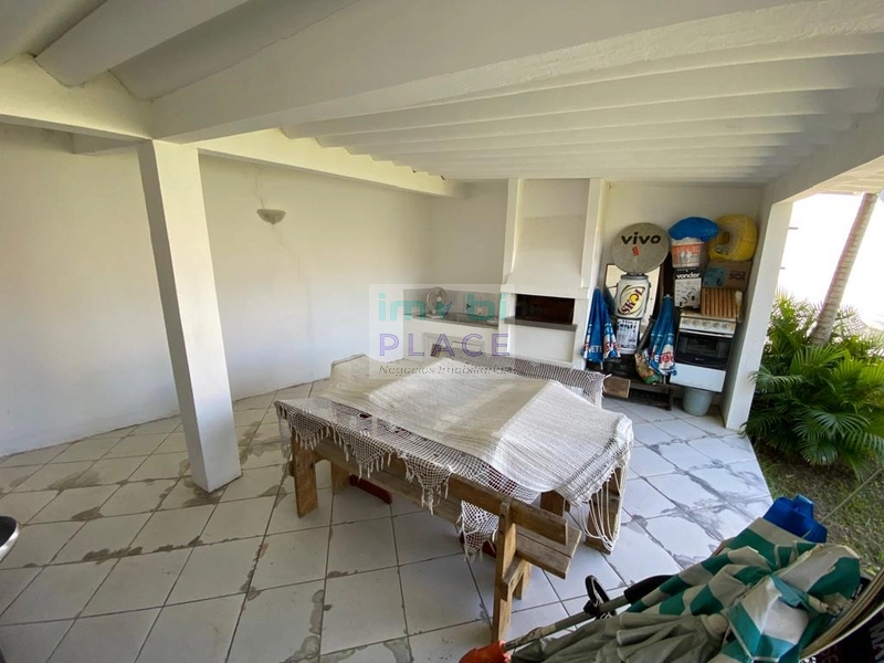 Residência com localização ímpar a passos do Super Mercado Bistek: 20ª foto da galeria de imagens do imóvel