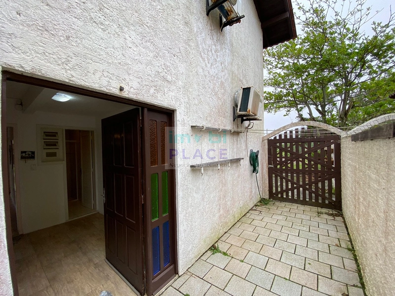 Excelente Sobrado mobiliado ao lado do Lago do Braço Morto em Imbé: 1ª foto da galeria de imagens do imóvel