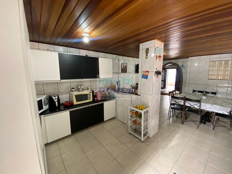 casa em tramandaí com 4 suites e piscina: 7ª foto da galeria de imagens do imóvel