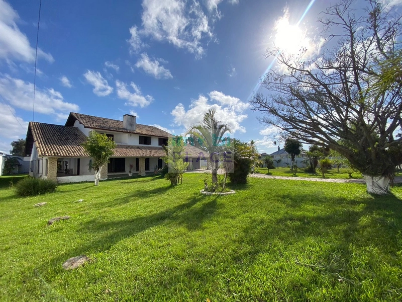 casa em tramandaí com 4 suites e piscina: 52ª foto da galeria de imagens do imóvel