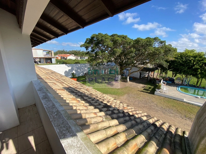 casa em tramandaí com 4 suites e piscina: 22ª foto da galeria de imagens do imóvel