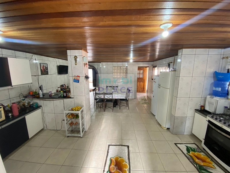 casa em tramandaí com 4 suites e piscina: 5ª foto da galeria de imagens do imóvel
