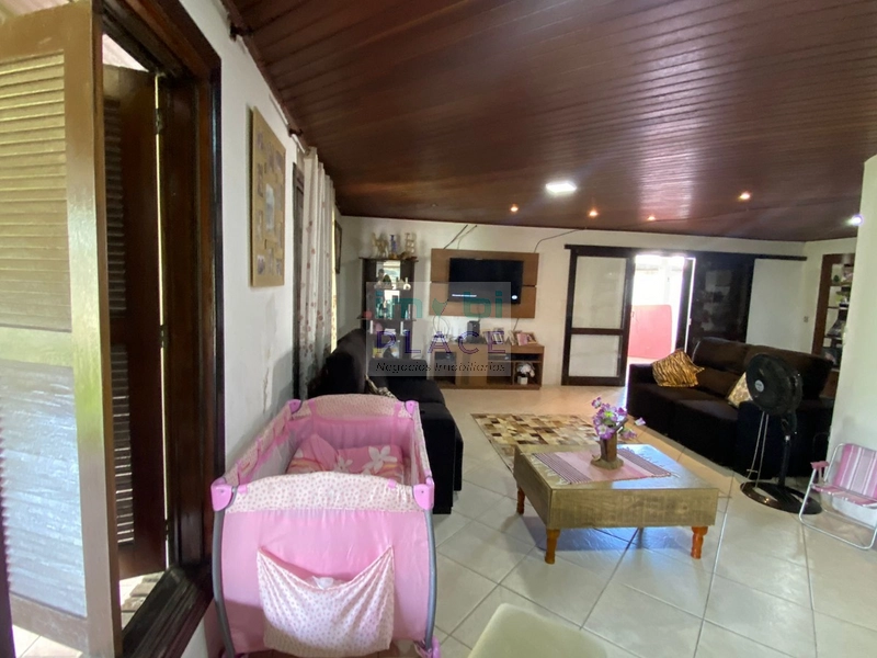 casa em tramandaí com 4 suites e piscina: 39ª foto da galeria de imagens do imóvel