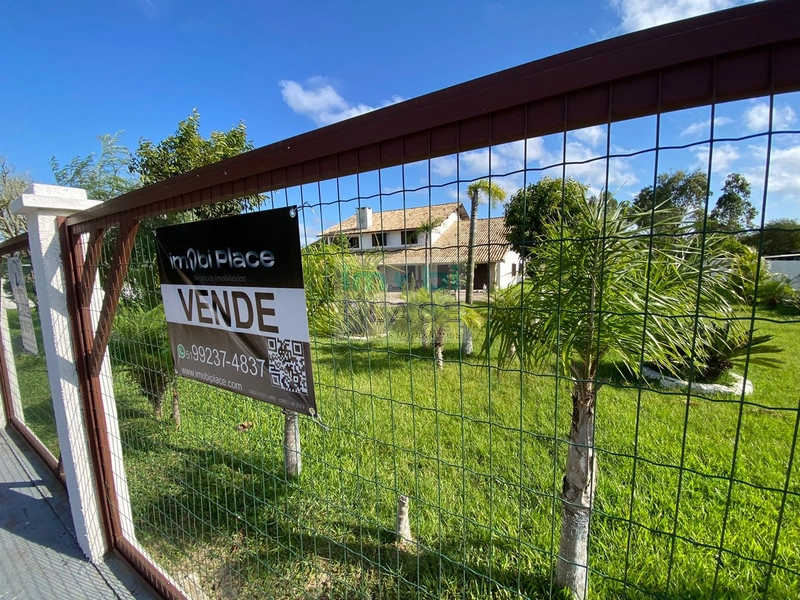 casa em tramandaí com 4 suites e piscina: 64ª foto da galeria de imagens do imóvel