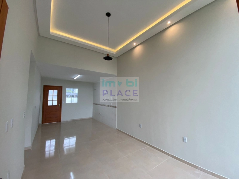 Excelente casa de alto padrão com pé direito alto apta MCMV: 5ª foto da galeria de imagens do imóvel