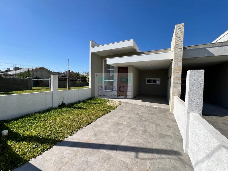 Casa Geminada, 3 dormitórios sendo 1 Suíte, com Piscina: 3ª foto da galeria de imagens do imóvel