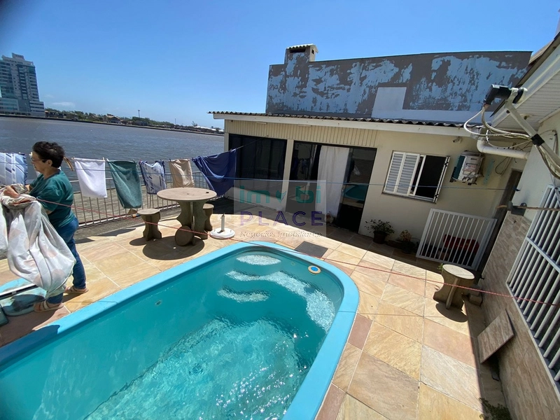 Casa à Venda na Avenida Beira Rio - Tramandaí: 14ª foto da galeria de imagens do imóvel