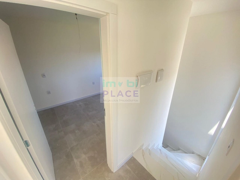 Casa Duplex Moderna à Venda - Conforto e Praticidade!: 2ª foto da galeria de imagens do imóvel