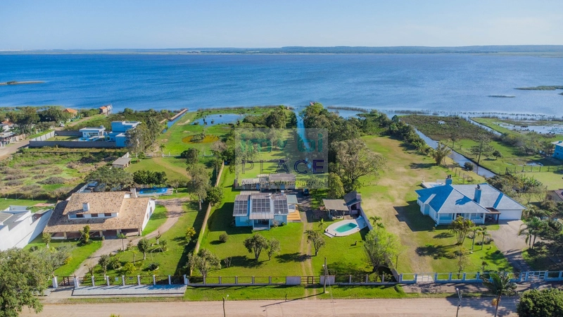 Casa com Acesso à Lagoa em Cruzeiro do Sul – Tramandaí: 1ª foto da galeria de imagens do imóvel