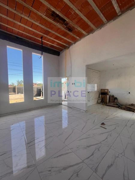 Casa moderna com excelente acabamento: 3ª foto da galeria de imagens do imóvel