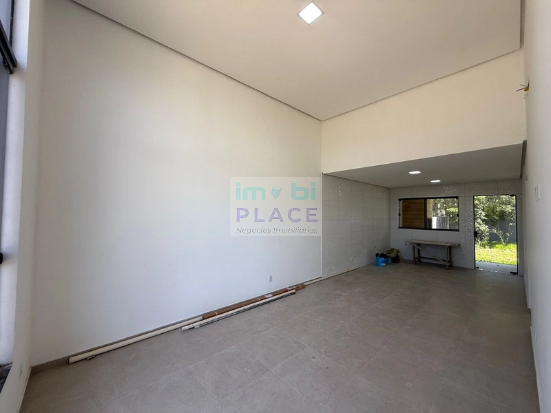 Casa Geminada Moderna à Venda - Oportunidade Imperdível!: 10ª foto da galeria de imagens do imóvel