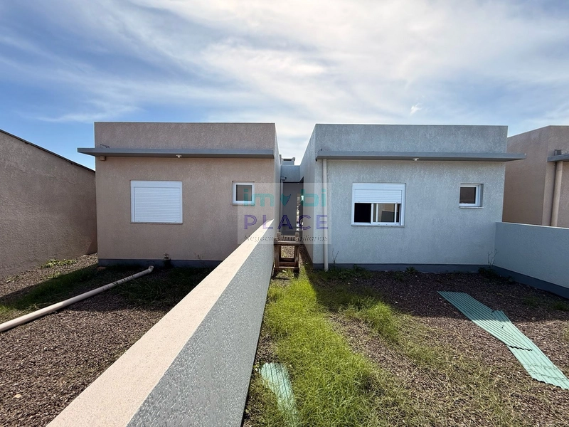 Casa Germinada de Alto Padrão com 2 Dorms (1 Suíte) em Zona Nova Sul: 3ª foto da galeria de imagens do imóvel