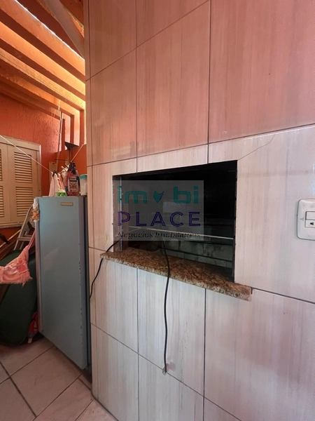 Casa Ampla com 3 Dormitórios e Terreno Espaçoso – Próxima ao Mar!: 4ª foto da galeria de imagens do imóvel