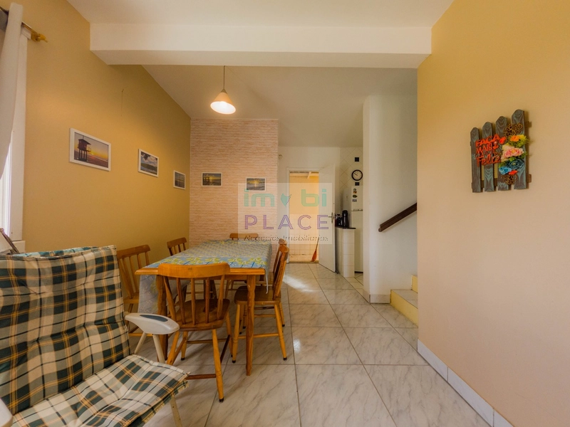 Casa à Venda: 3ª foto da galeria de imagens do imóvel
