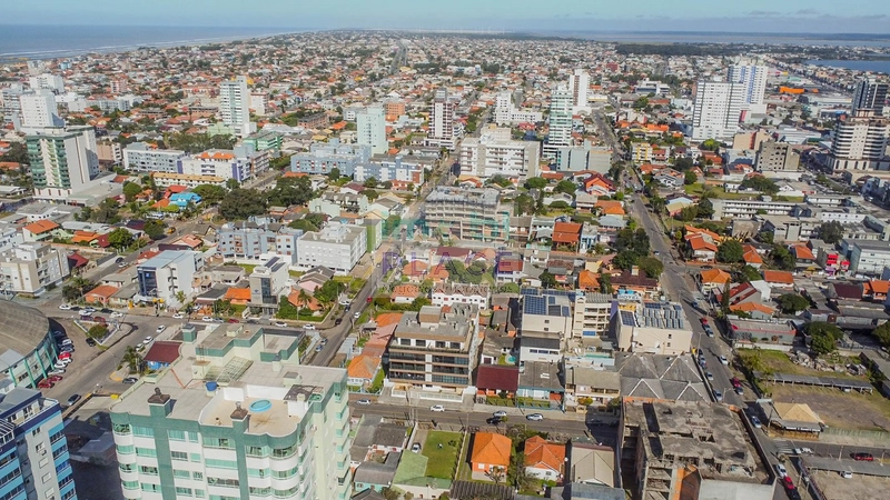 Apartamento Mobiliado no Centro de Tramandaí – 3 Dormitórios: 25ª foto da galeria de imagens do imóvel