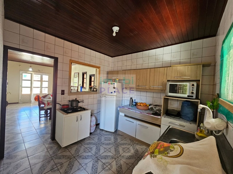 Casa com Anexo e Amplo Espaço para sua Família: 3ª foto da galeria de imagens do imóvel