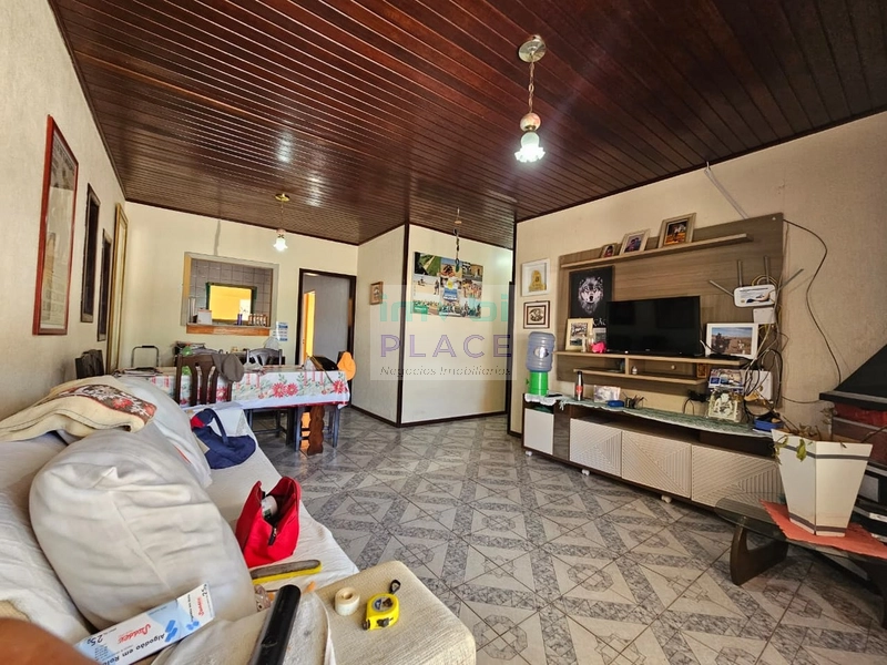 Casa com Anexo e Amplo Espaço para sua Família: 5ª foto da galeria de imagens do imóvel