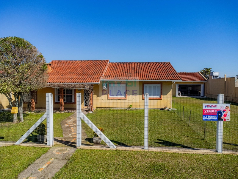 Casa à venda com amplo espaço e lazer completo: 2ª foto da galeria de imagens do imóvel