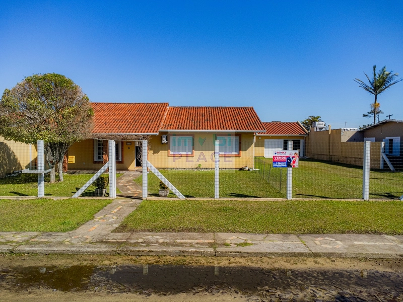 Casa à venda com amplo espaço e lazer completo: 1ª foto da galeria de imagens do imóvel