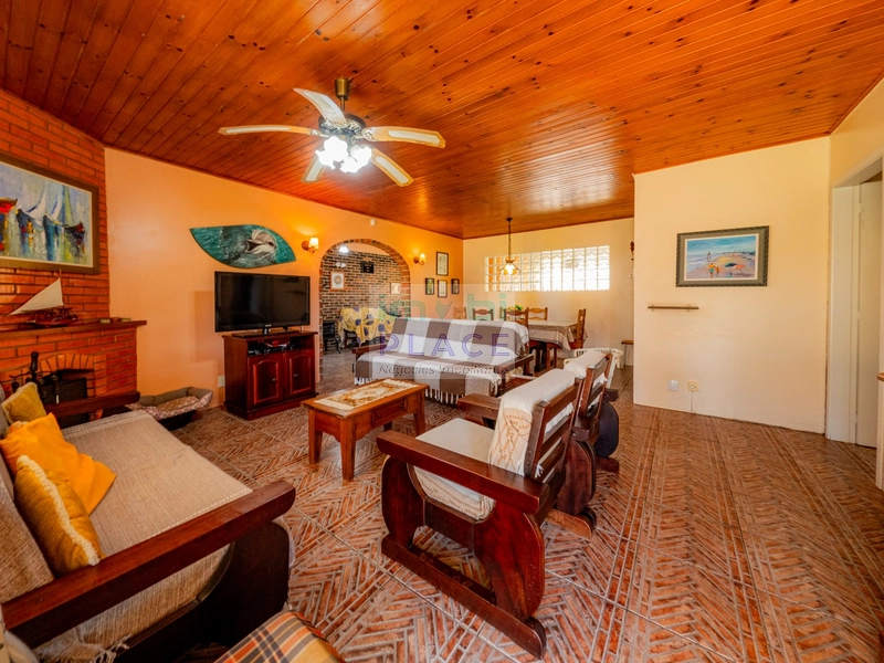 Casa à venda com amplo espaço e lazer completo: 34ª foto da galeria de imagens do imóvel