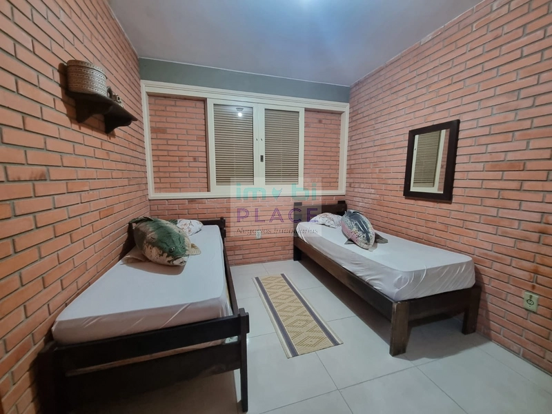 IMPERDÍVEL – CASA FRENTE MAR: 20ª foto da galeria de imagens do imóvel