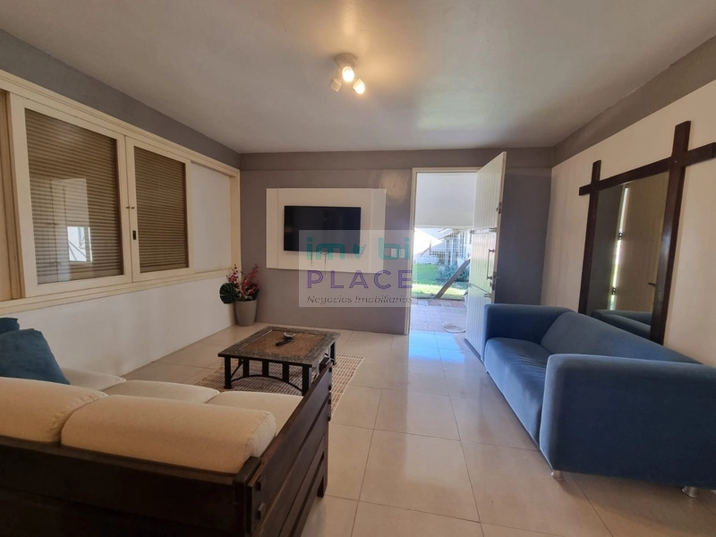 IMPERDÍVEL – CASA FRENTE MAR: 9ª foto da galeria de imagens do imóvel