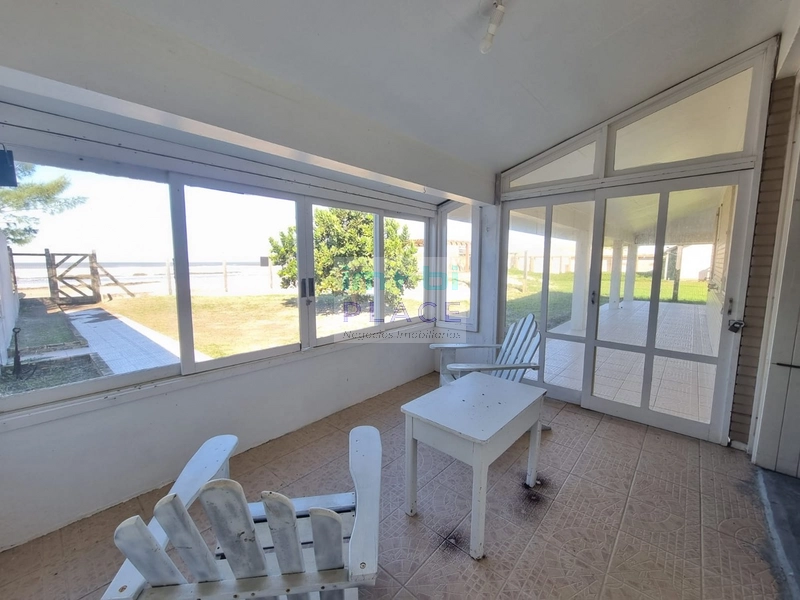 IMPERDÍVEL – CASA FRENTE MAR: 29ª foto da galeria de imagens do imóvel