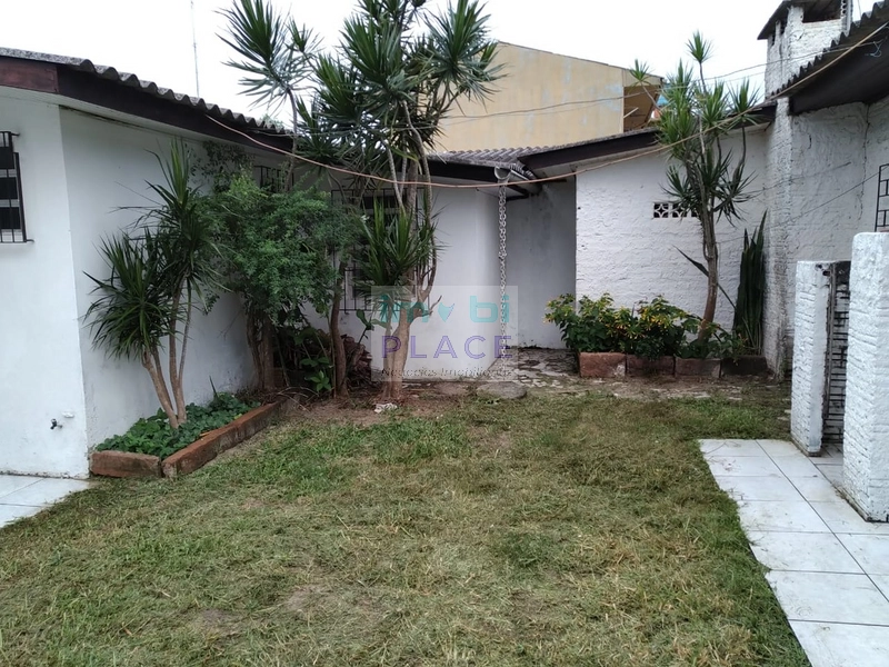Explore o máximo em conforto e versatilidade nesta espaçosa residência: 2ª foto da galeria de imagens do imóvel