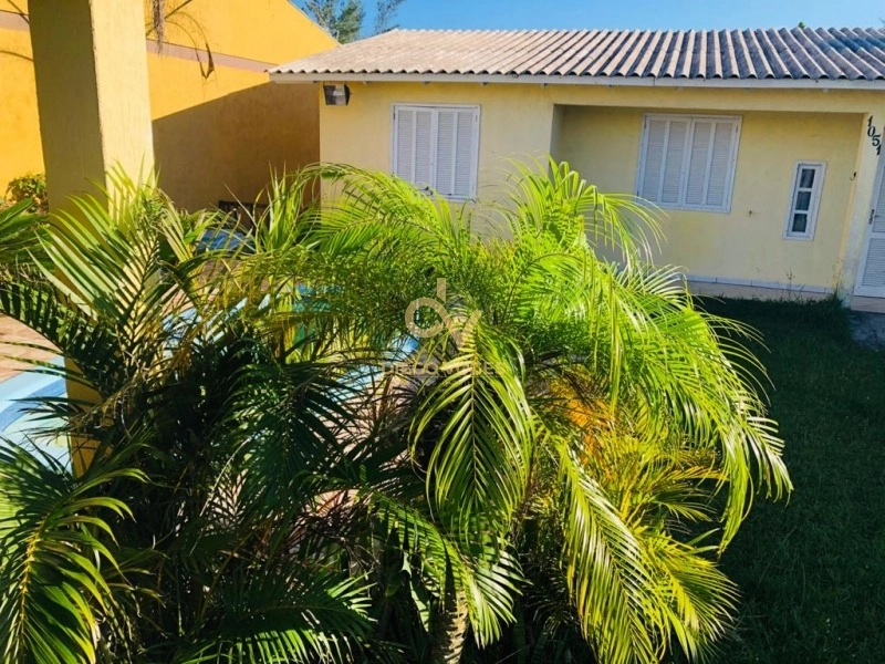 Casa com amplo terreno 2 quartos quiosque com churrasqueira e piscina: 2ª foto da galeria de imagens do imóvel