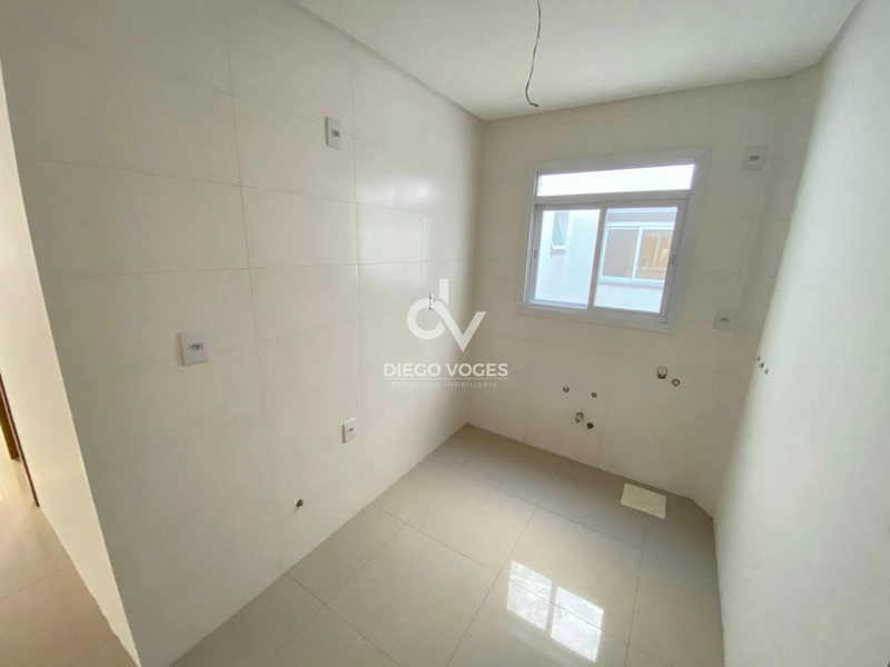 Apartamento novo ao da Avenida. da Igreja e a poucas quadras do mar: 3ª foto da galeria de imagens do imóvel