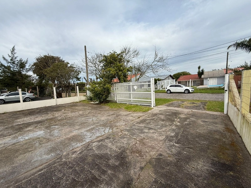 Residência bem localizada, a 100 metros do Super Mercado Zanella: 60ª foto da galeria de imagens do imóvel