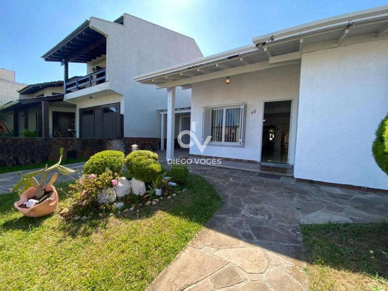 Casa à venda na praia de Tramandaí, próximo ao Fórum e Brigada Militar: 24ª foto da galeria de imagens do imóvel