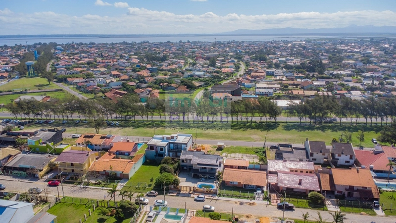 Casa exclusiva no centro: 23ª foto da galeria de imagens do imóvel