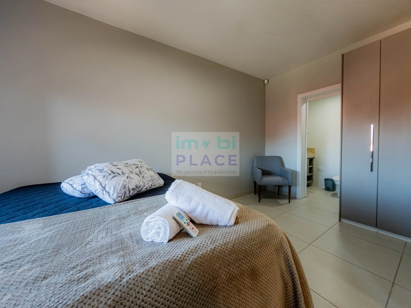 Apartamento mobiliado de frente no centro de Tramandaí – posição solar: 11ª foto da galeria de imagens do imóvel