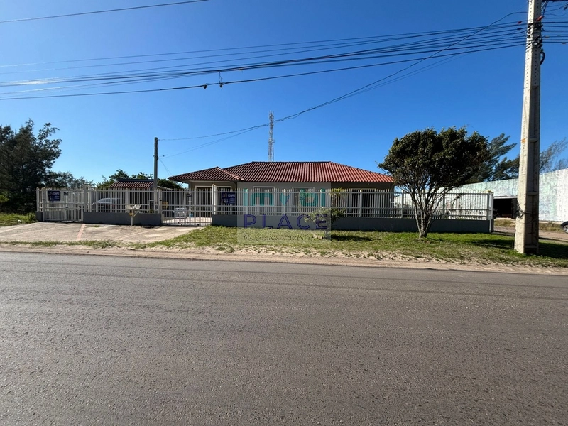 Casa com ótima localização, a apenas 700 metros do mar: 12ª foto da galeria de imagens do imóvel
