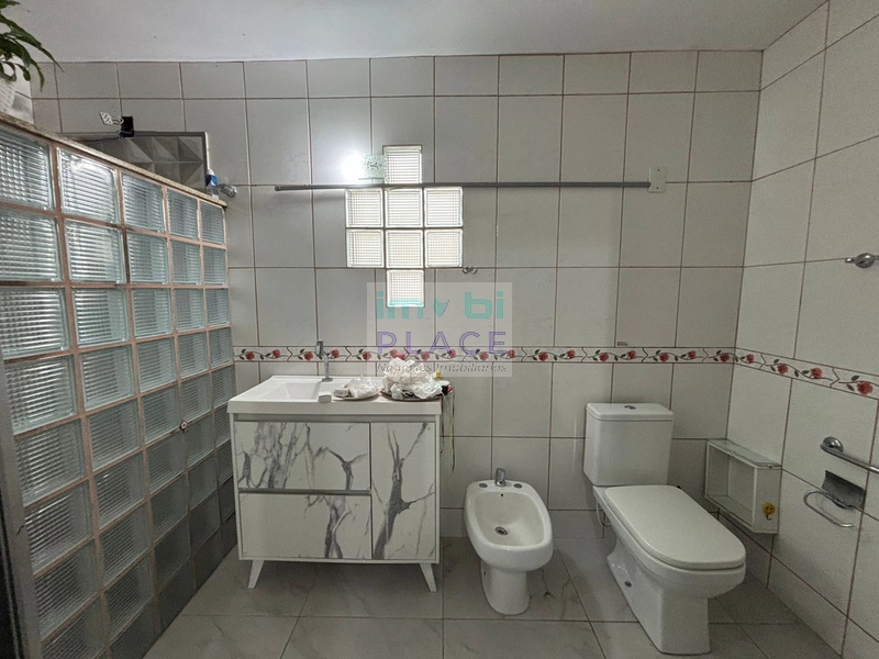 Casa com ótima localização, a apenas 700 metros do mar: 41ª foto da galeria de imagens do imóvel