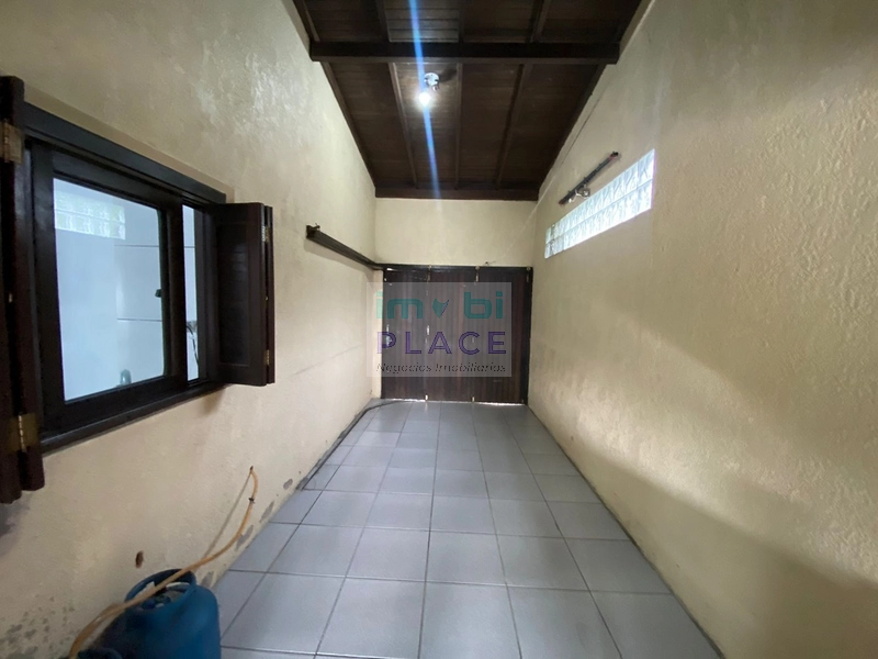 Excelente Residência no Centro de Imbé com Terreno Amplo: 4ª foto da galeria de imagens do imóvel