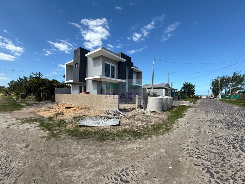 Casa Duplex de Alto Padrão em Mariluz, Imbé: 10ª foto da galeria de imagens do imóvel