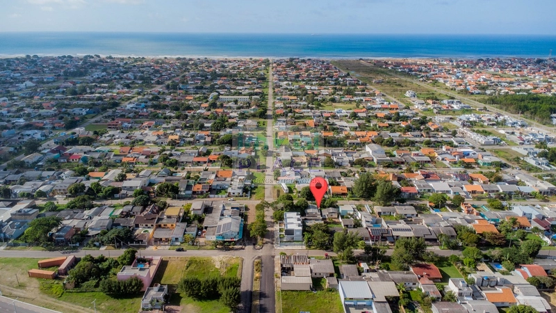 Casa à venda com amplo espaço: 38ª foto da galeria de imagens do imóvel