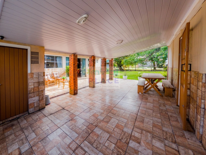 Casa à venda com amplo espaço: 32ª foto da galeria de imagens do imóvel