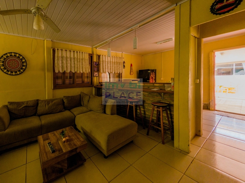 Casa à venda com amplo espaço: 46ª foto da galeria de imagens do imóvel