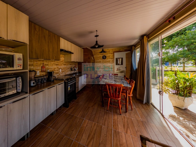 Casa à venda com amplo espaço: 58ª foto da galeria de imagens do imóvel