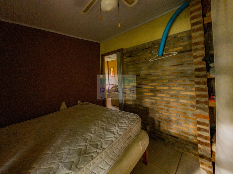 Casa à venda com amplo espaço: 19ª foto da galeria de imagens do imóvel