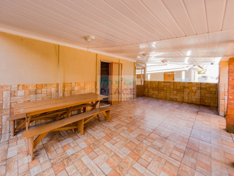 Casa à venda com amplo espaço: 34ª foto da galeria de imagens do imóvel