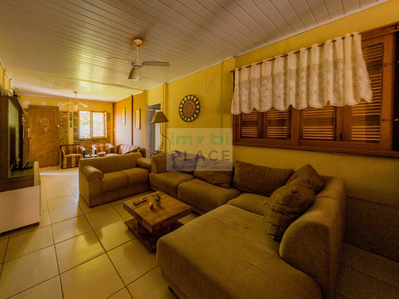 Casa à venda com amplo espaço: 23ª foto da galeria de imagens do imóvel