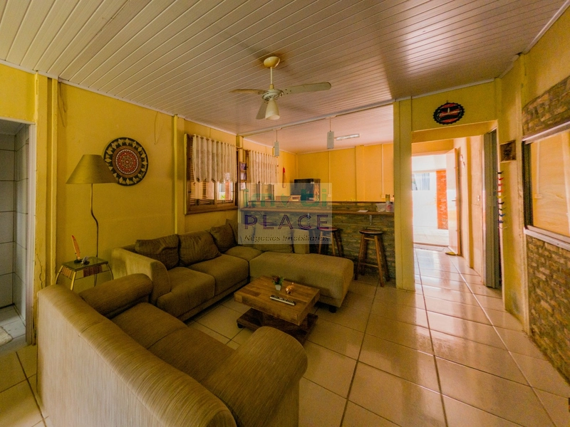 Casa à venda com amplo espaço: 21ª foto da galeria de imagens do imóvel