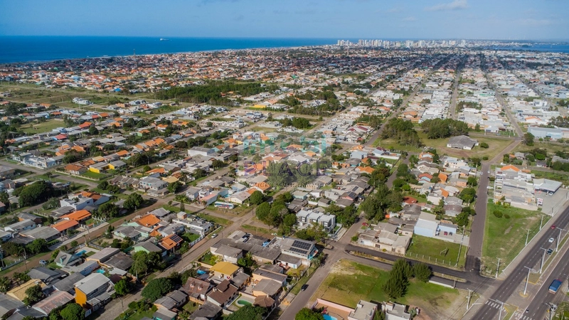 Casa à venda com amplo espaço: 39ª foto da galeria de imagens do imóvel