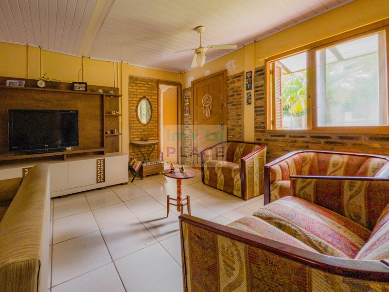 Casa à venda com amplo espaço: 44ª foto da galeria de imagens do imóvel